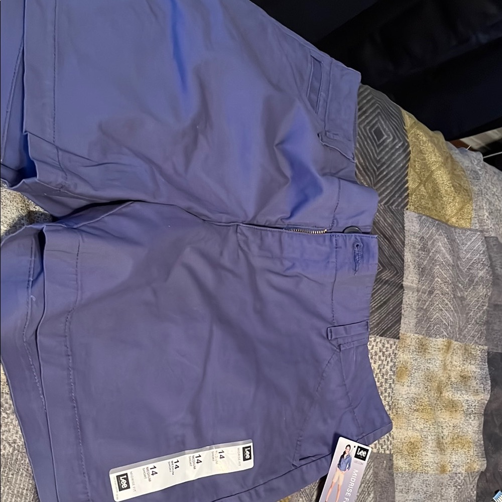 Women’s blue/purple size 14 brand new Lee shorts
